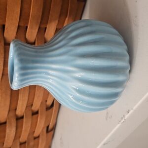 Sky Blue Ribbed Vase
